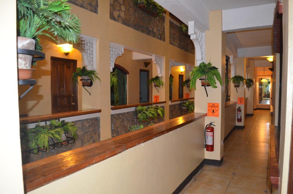 Saint Illian'S Inn Makati Makati City Dış mekan fotoğraf