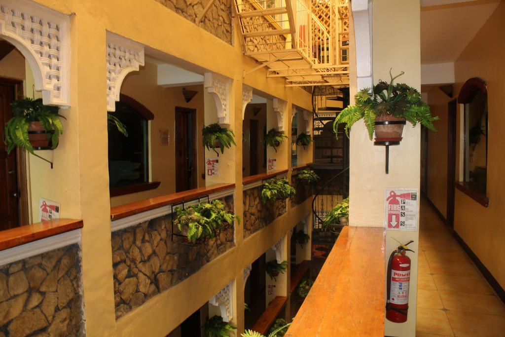 Saint Illian'S Inn Makati Makati City Dış mekan fotoğraf